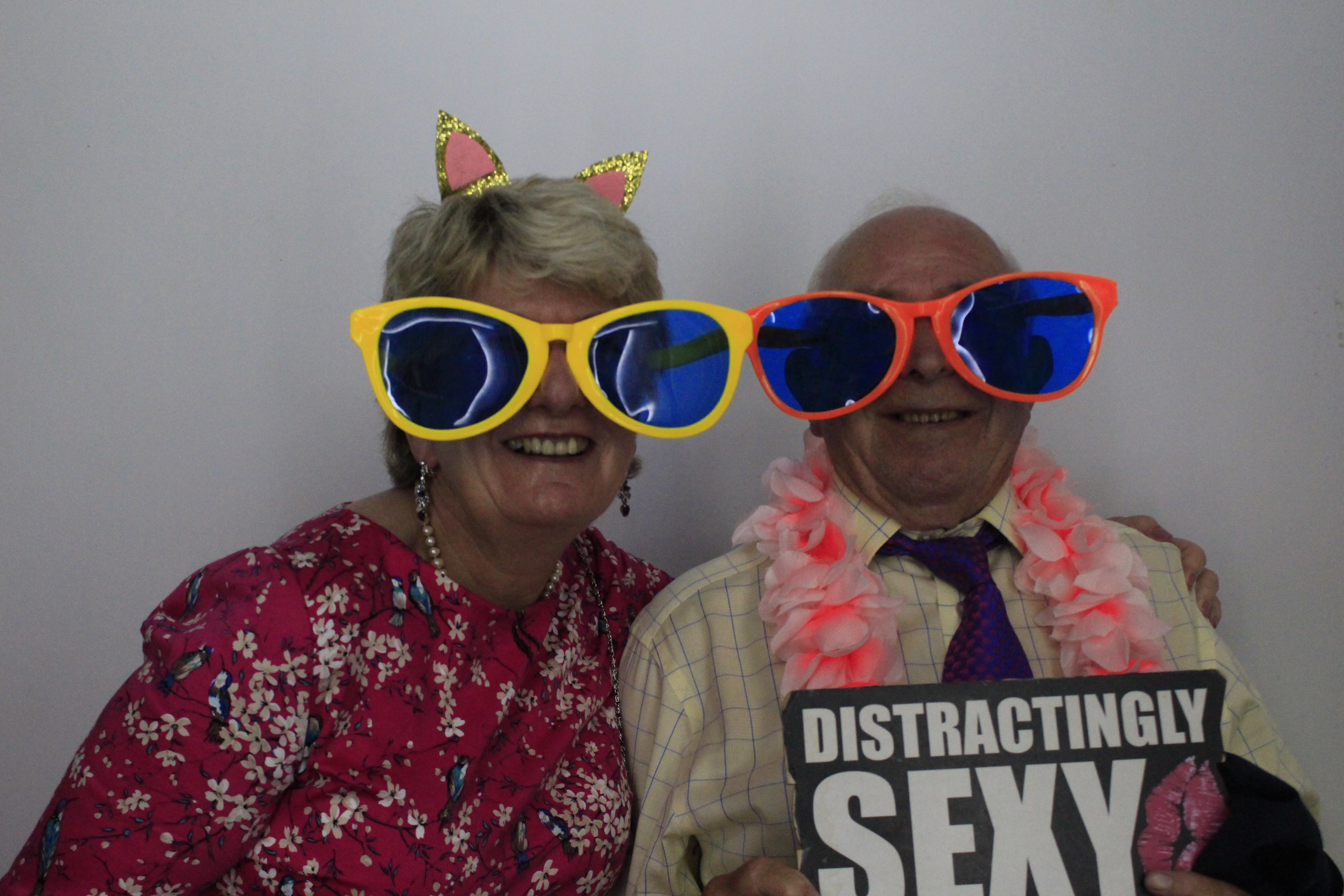 Katie & Charlie's Wedding | View more photos from the event at gallery.myphotoboothexperience.co.uk/u/MyPhotoBoothExperienceLtd/Katie-Charlies-Wedding
